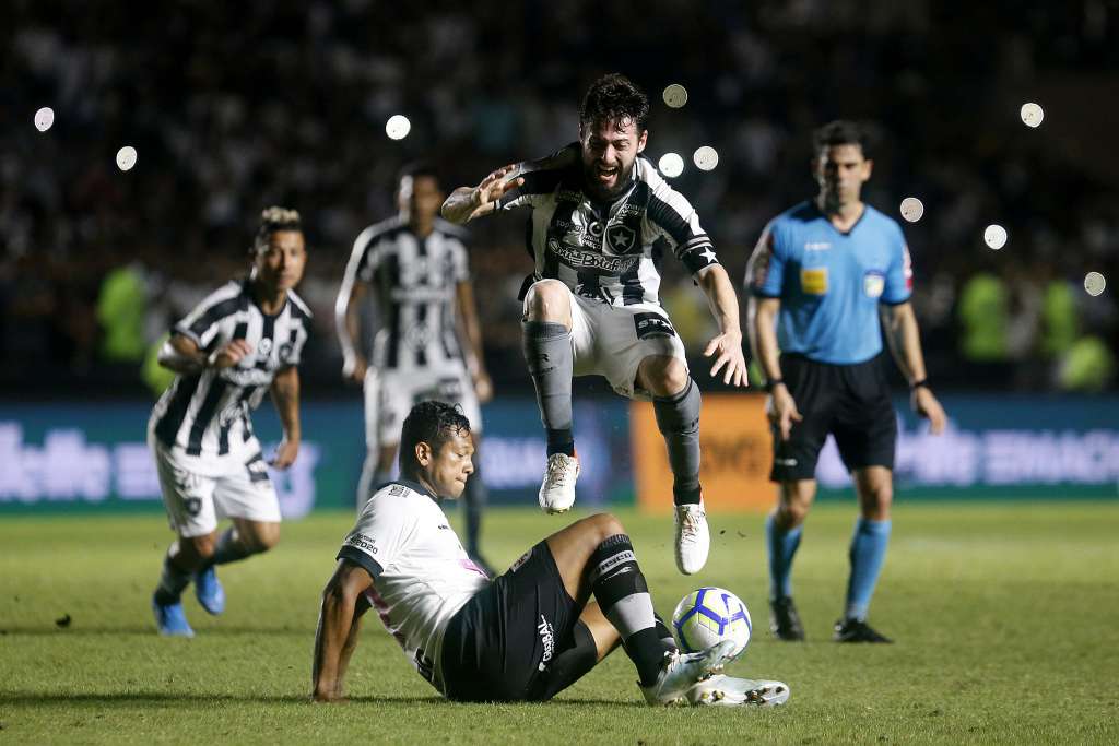 Botafogo e Vasco se enfrentam em momentos opostos (Foto: Vítor Silva/Botafogo)