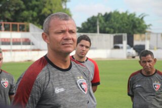 Cearense: Sem vencer na 2ª fase, Marcinho Guerreiro pede demissão do Caucaia