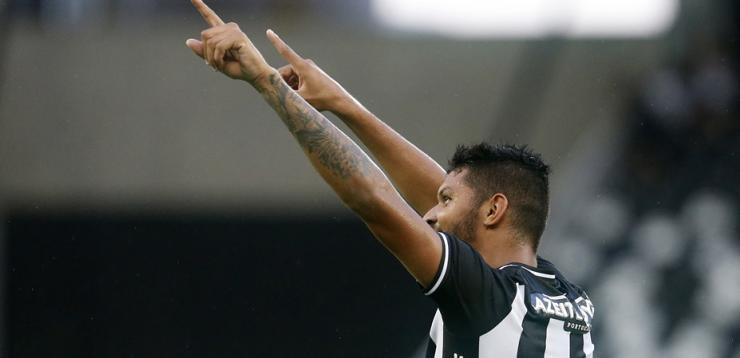 Igor Cássio entrou de novo durante o jogo e marcou outra vez