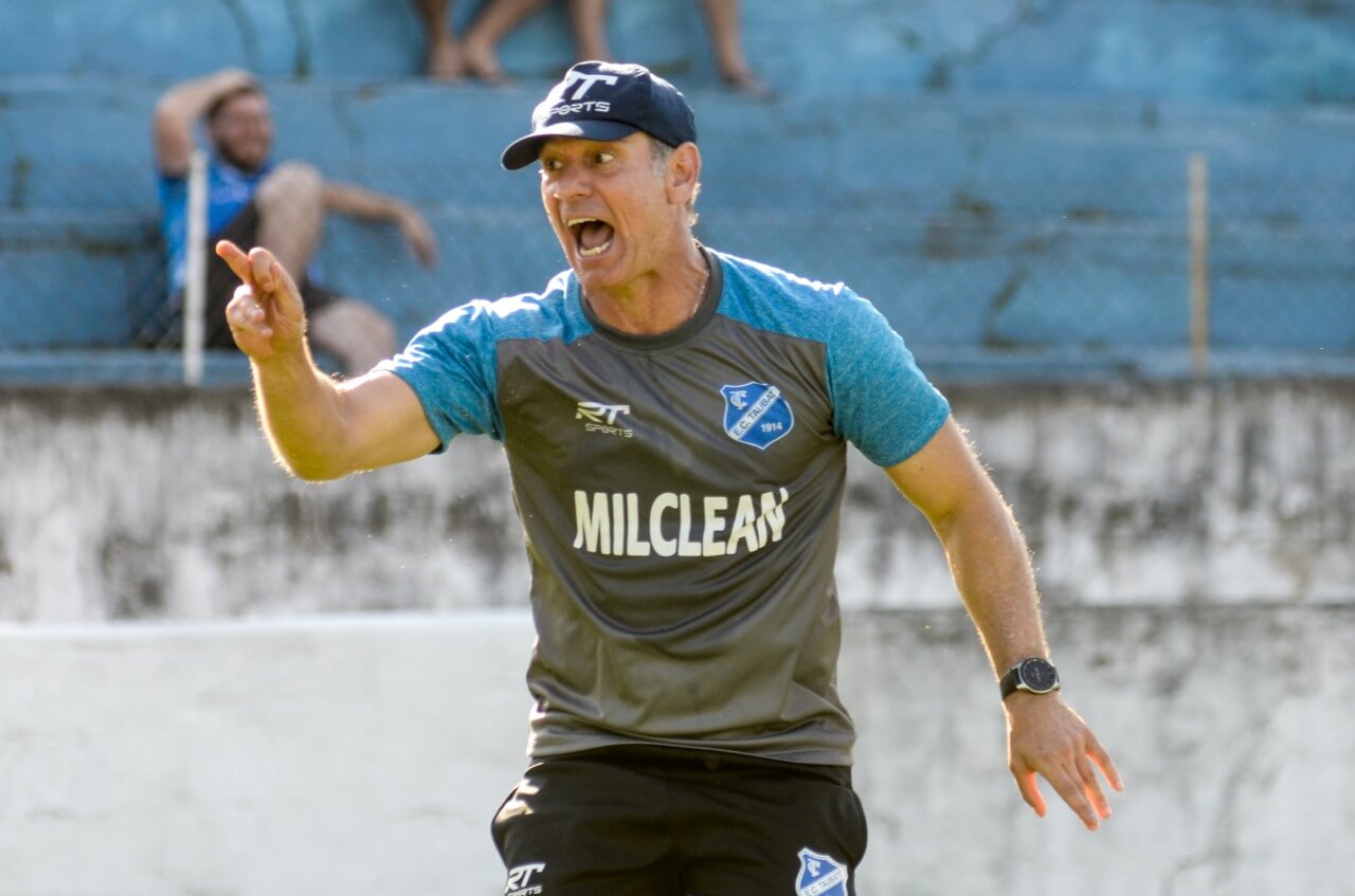 Paulista A2: Técnico do Taubaté elogia entrega dos jogadores em vitória