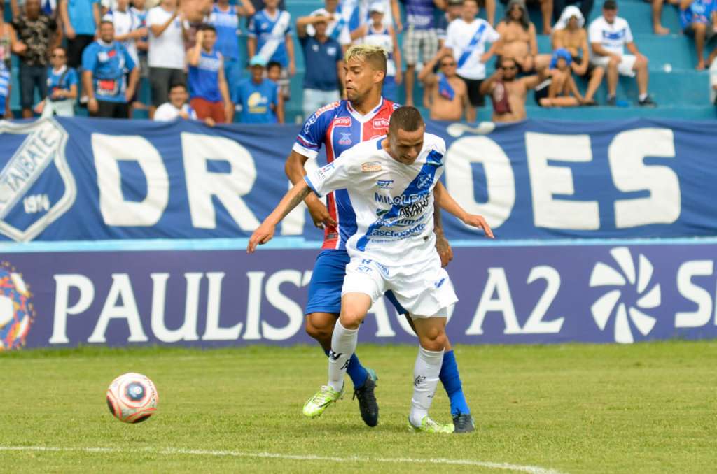 A vitória sobre o Penapolense colocou o Taubaté na liderança isolada (Foto: Bruno Castilho/Taubaté)