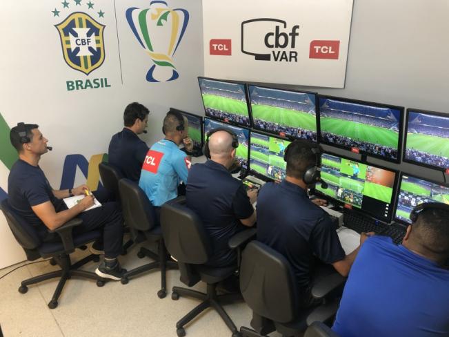 Brasileirão: CBF pretende que VAR tenha central única na competição