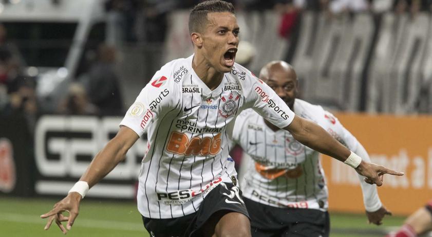 Corinthians se acerta com Benfica e Pedrinho receberá 1,2 milhão de euros por ano