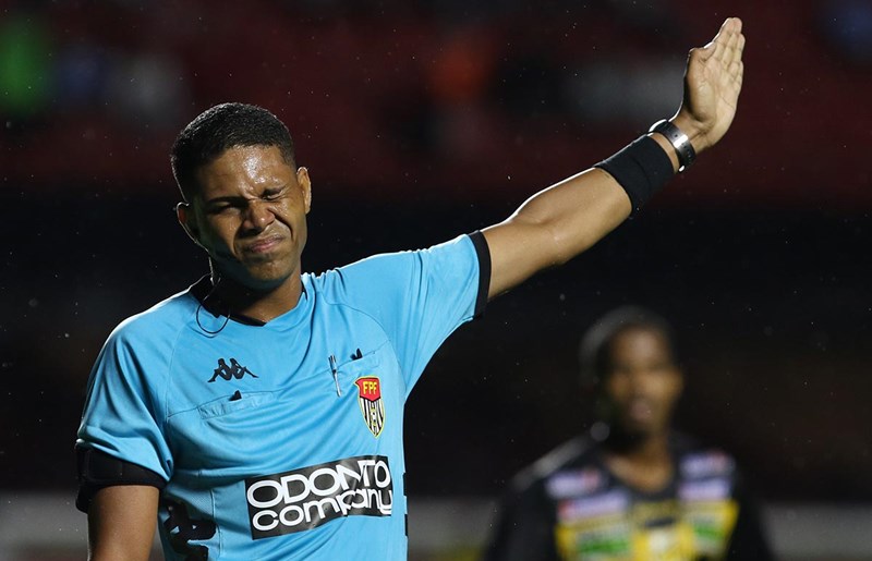 Paulistão: São Paulo reclama na FPF de ‘atuação calamitosa’ de árbitro após empate