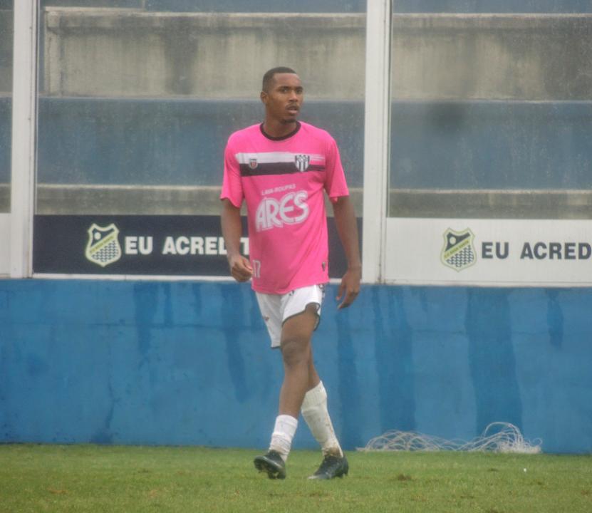 Paulista A3: Jovem atacante do EC São Bernardo comemora primeiro gol como profissional