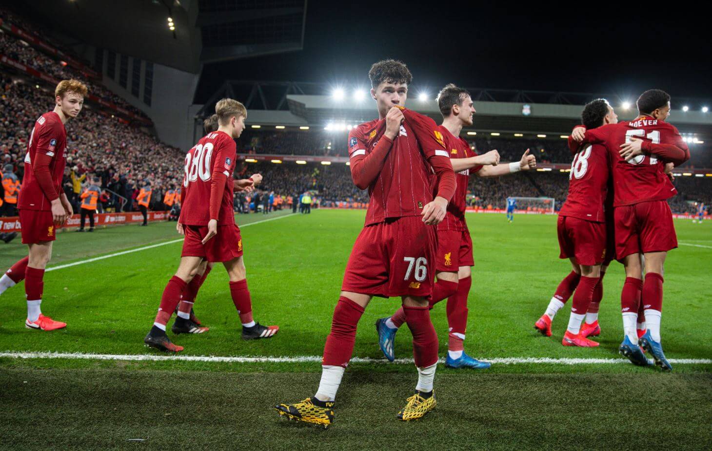 COPA DA INGLATERRA: Com reservas, Liverpool bate time da 3ª divisão e avança