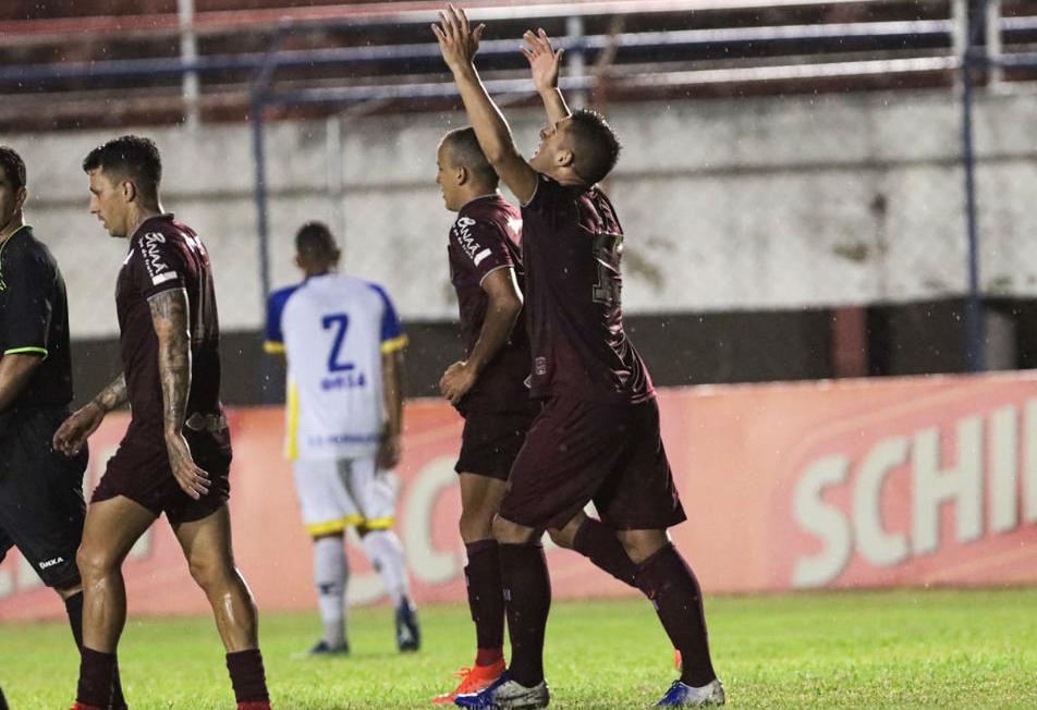 PERNAMBUCANO: Náutico enfrenta Vitória mirando a liderança do Estadual