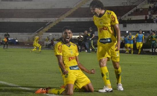 Mirassol deitou e rolou no Santa Cruz