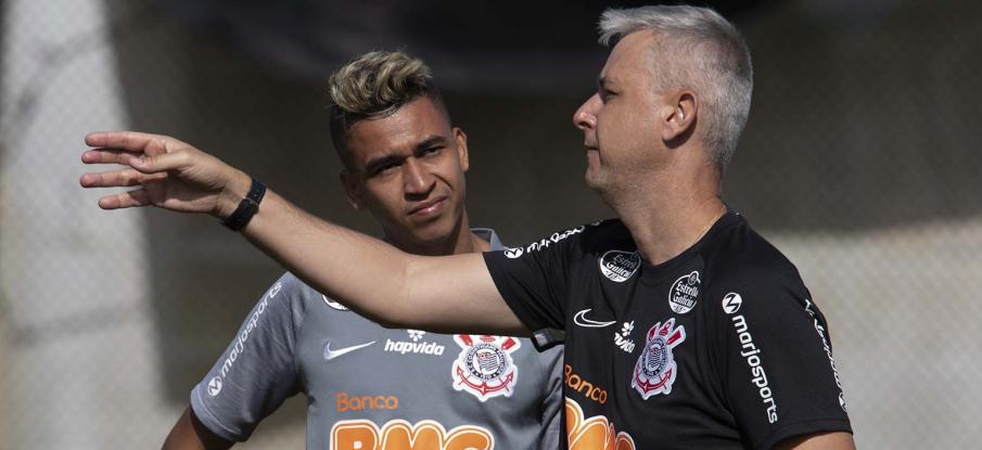 Corinthians vai ao ataque em Assunção na estreia na Libertadores
