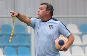 Paulistão: Após empate na estreia pelo Água Santa, Pintado quer equipe de guerreiros