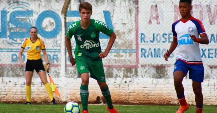 Catarinense: Chapecoense perde dupla da base para o Flamengo