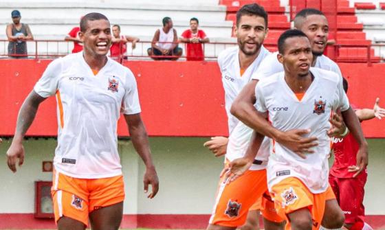 CARIOCA: Visitantes, Americano e Nova Iguaçu vencem e embolam o Grupo X