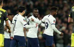 COPA DA INGLATERRA: Tottenham derrota Southampton no final e está nas oitavas