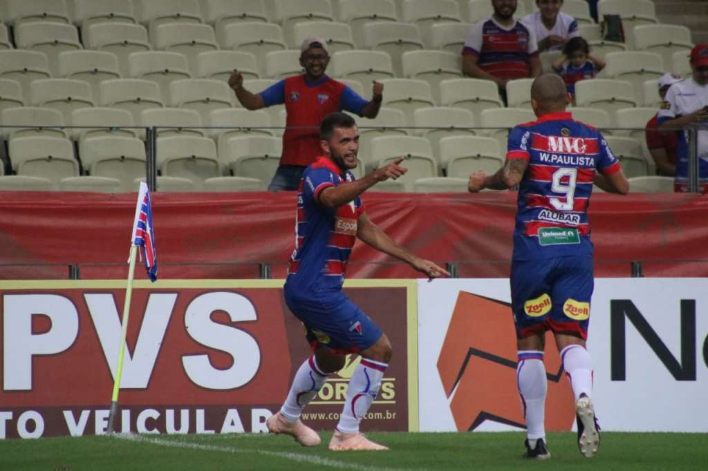 Fortaleza goleou na noite desta quarta-feira (05) (Foto: Leonardo Moreira)