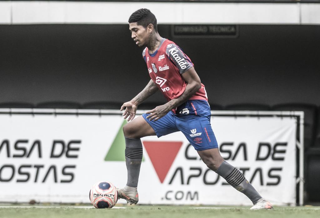 Raniel revela despedida de Cueva antes de ida ao México: ‘Quer jogar’