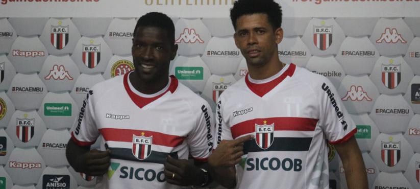 Reforços, Bolt e Naldo chegam ao Botafogo-SP e falam em “sair desta situação”