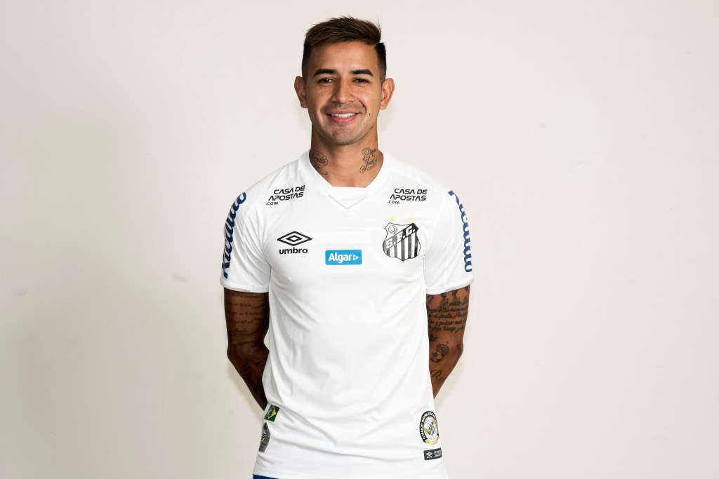 Derlis confirma saída e se despede do Santos: 'Orgulho que nem todos podem ter'