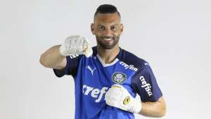 Goleiro Weverton amplia contrato com o Palmeiras até o fim de dezembro de 2024