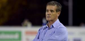 Paulo Roberto Santos vê Grupo da Morte e faz as contas para a classificação