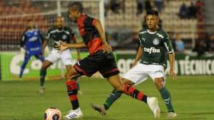 Lateral relembra duelos com o Novorizontino e pede Ituano 'extremamente focado'