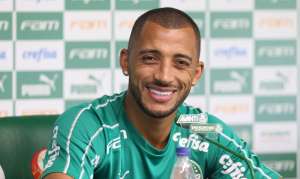 Paulistão: Vitor Hugo projeta disputa com Felipe Melo e 'dor de cabeça' para Luxemburgo