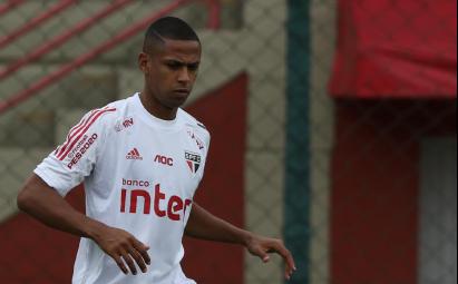 Paulistão: Zagueiro treina e vai reforçar o São Paulo contra o Santo André no ABC