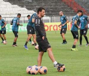 Paulistão: Elano prega coragem para Inter de Limeira surpreender Corinthians