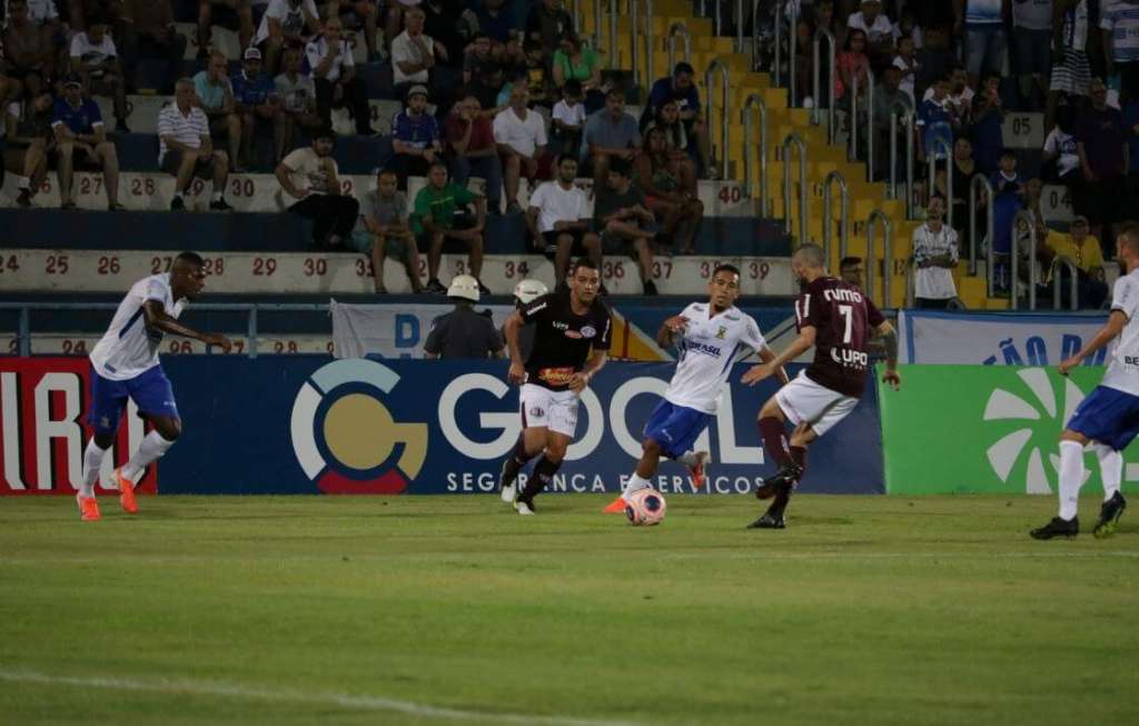 Santo André vai ter seu primeiro desafio contra um dos chamados grandes (Foto: Thiago Pavini/Ferroviária)