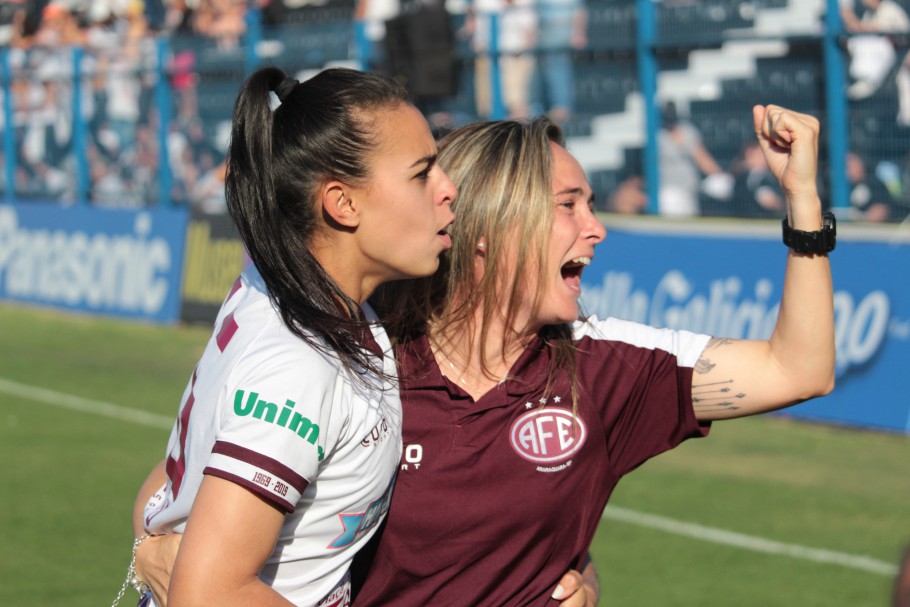 Brasileirão Feminino tem só duas técnicas no comando dos 16 times