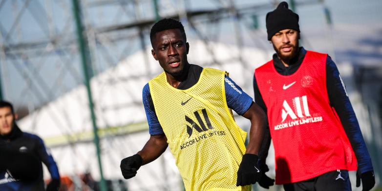 Francês: Brasileiro treina, mas segue como desfalque do PSG contra o Lyon
