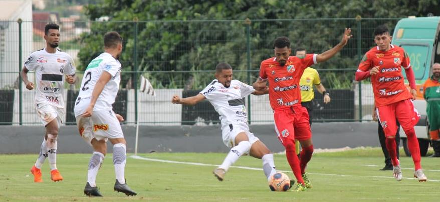 Velo Clube superou o Comercial. Foto: Rafael Alves