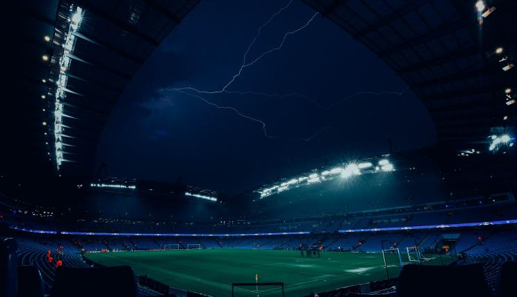 Inglês: Tempestade Ciara força adiamento do jogo do Manchester City