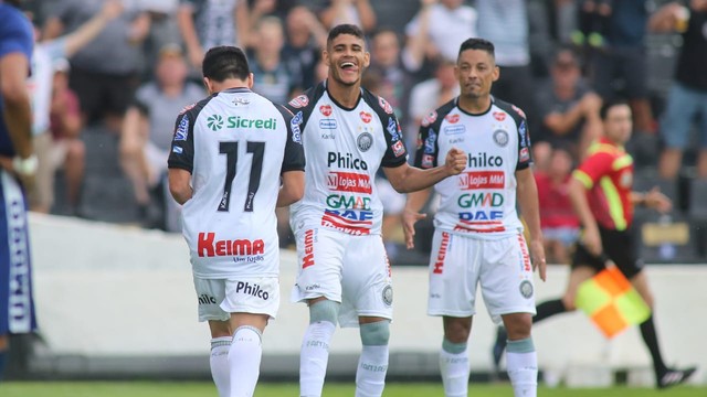 Jefinho marcou dois gols pelo Operário