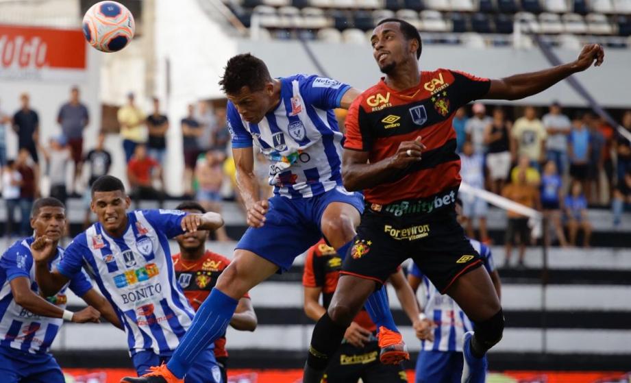 PERNAMBUCANO: Com polêmica antes do jogo, Decisão Bonito e Sport empatam sem gols