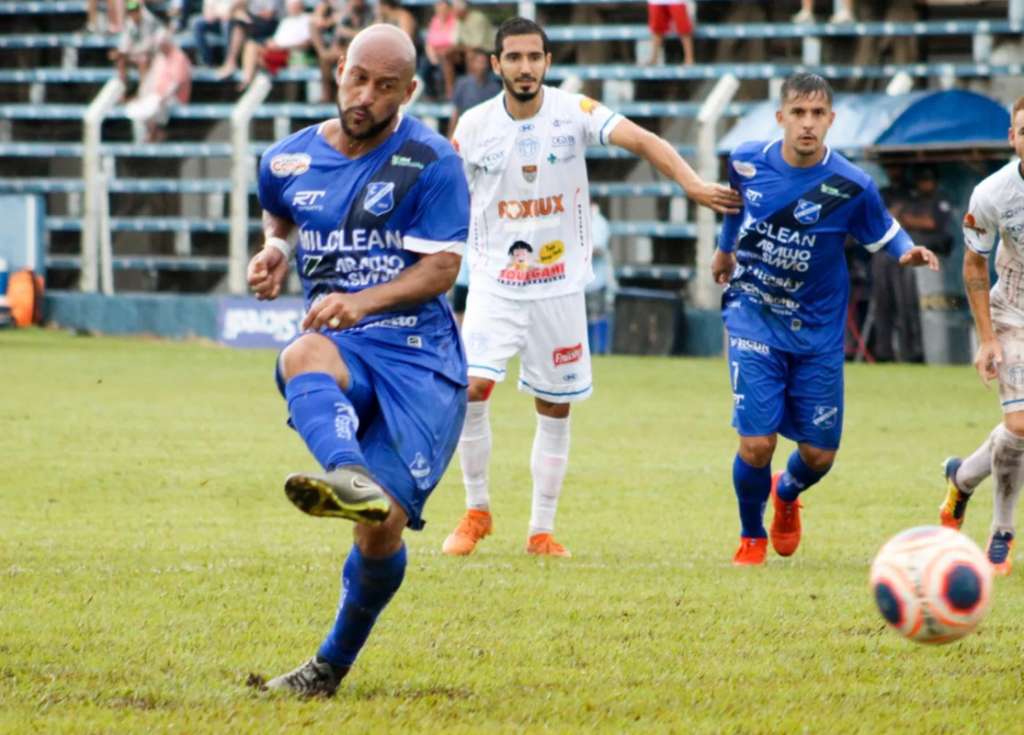  Apesar do revés, técnico do Taubaté quer manutenção da postura  (Foto: Caíque Toledo/EC Taubaté)