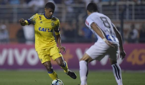 Catarinense: Chapecoense e Criciúma disputam volante ex-Palmeiras e Flamengo