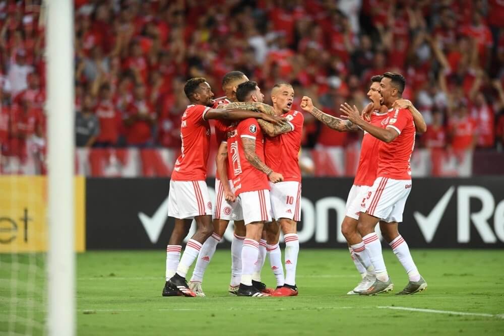 Jogadores comemoram o gol marcado por Boschilia (Foto: Ricardo Duarte/Inter)