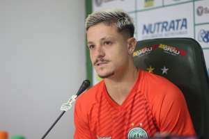 Paulistão: Apesar da liderança, Crispim mantém discurso no Guarani: 'Briga é outra'