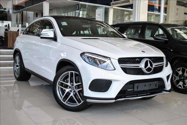 Eita! Carrão de astro da Seleção e do São Paulo é furtado dentro de estacionamento