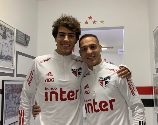 De volta, Antony e Igor Gomes treinam e reforçam São Paulo contra o Corinthians