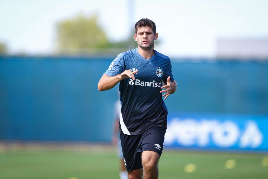 Kannemann não joga desde o dia 30 de janeiro (Foto: Lucas Uebel/Grêmio)