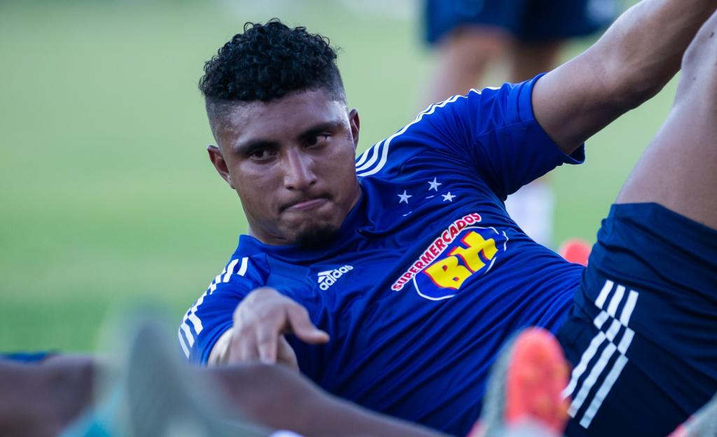 Paulistão: Corinthians se aproxima de volante que rescindiu com o Cruzeiro