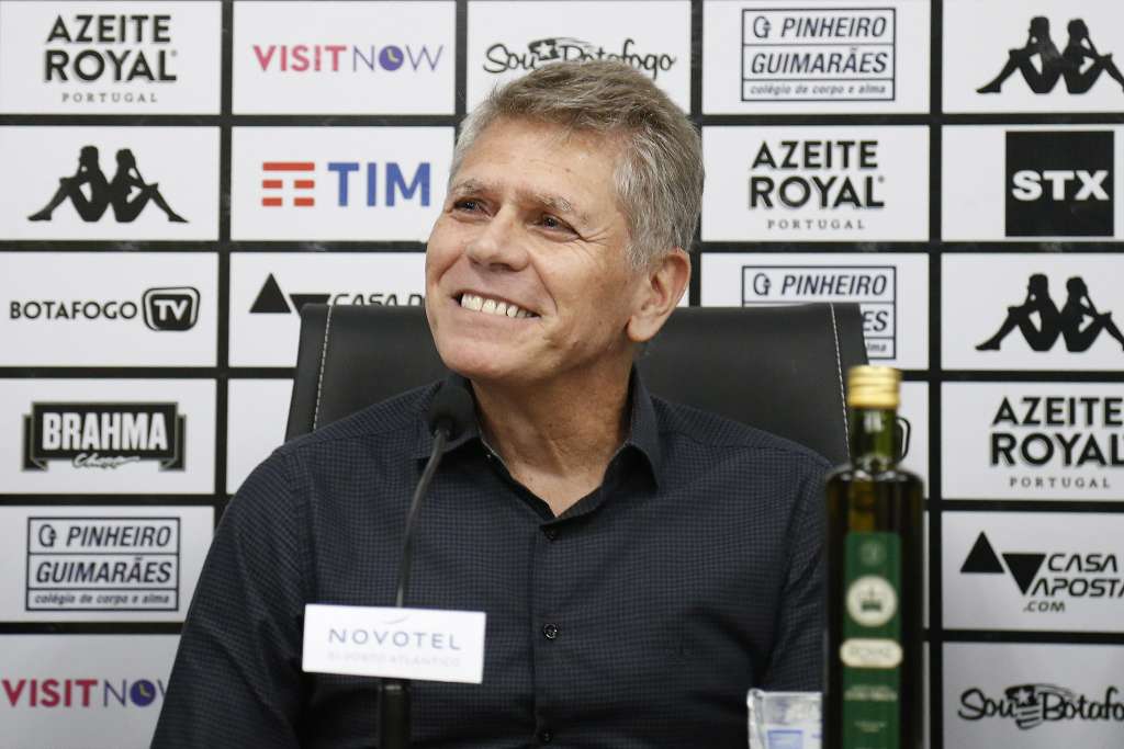 Paulo Autuori volta ao Botafogo após quase vinte anos (Foto: Vítor Silva/Botafogo) Paulo Autuori volta ao Botafogo após quase vinte anos (Foto: Vítor Silva/Botafogo)