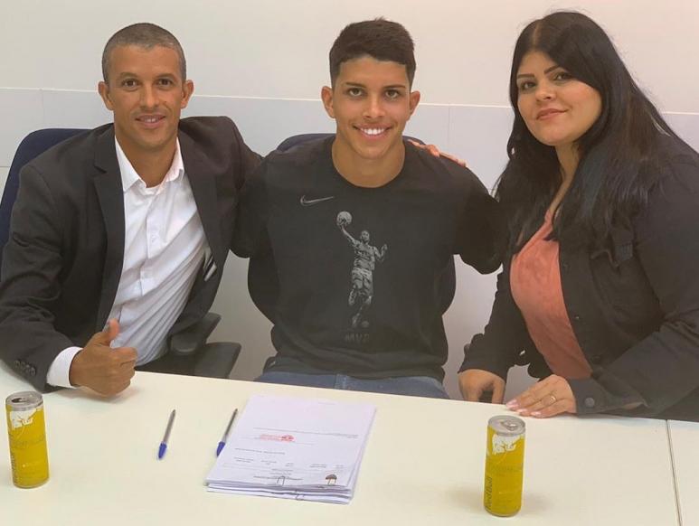 Paulistão: Sobrevivente de tragédia, ex-meia do Flamengo assina com RB Bragantino