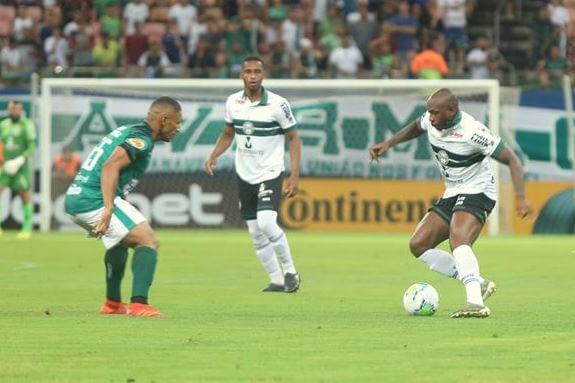 Sassá se envolveu em confusão após o jogo (Foto: Site Oficial Coritiba)