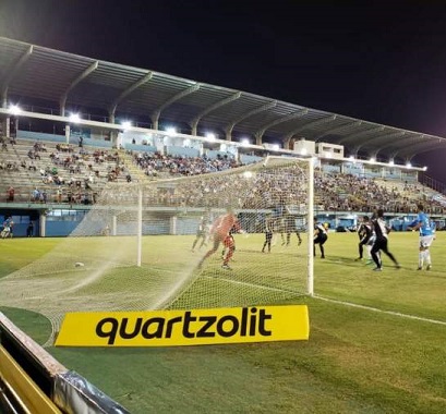 Dirigentes da Ponte querem se deliciar com gol de Roger, ou discutir pobreza do time?