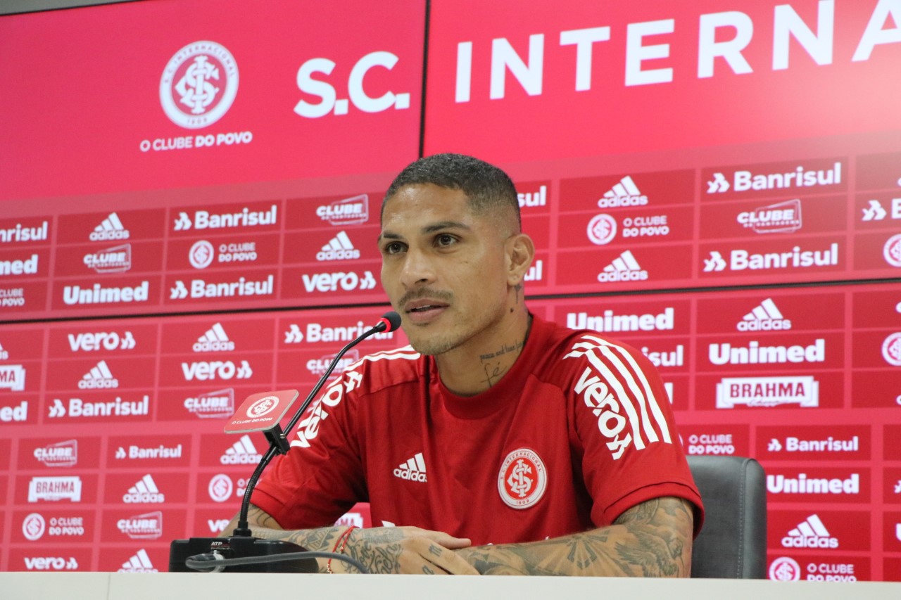 Inter anuncia prorrogação do contrato de Guerrero até o final de 2021