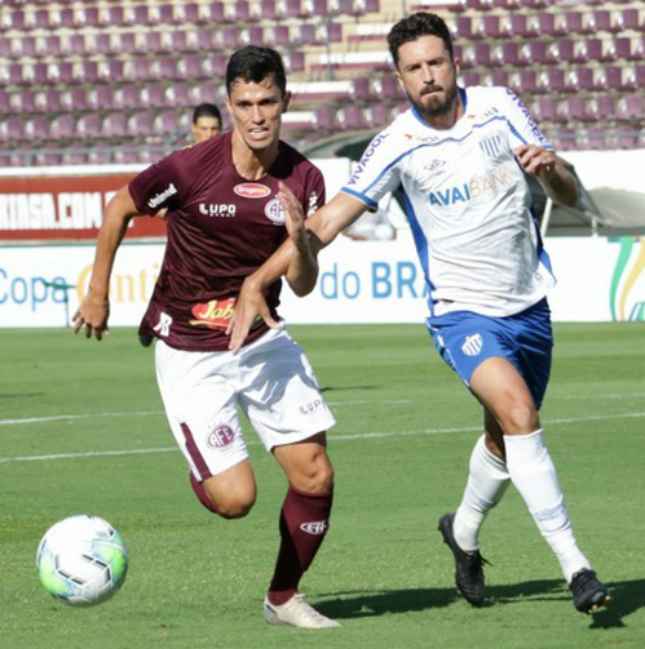 Copa do Brasil: Técnico da Ferroviária elogia ‘consistência’ em classificação
