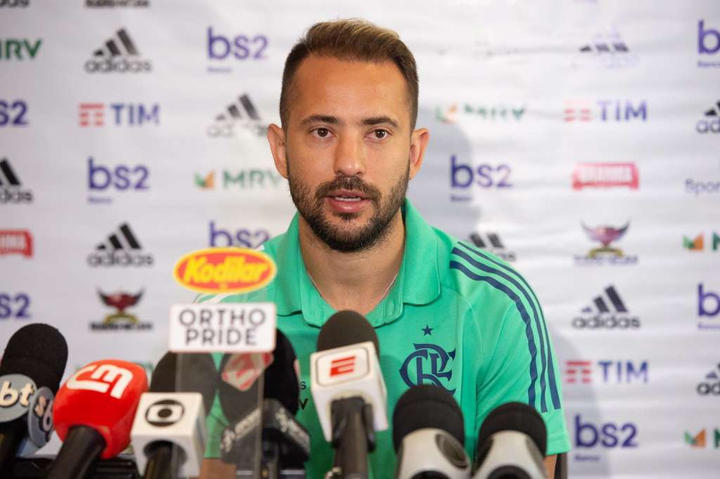  Everton Ribeiro garante que Flamengo está pronto para a Supercopa do Brasil
