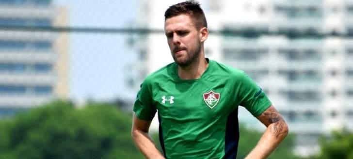 Catarinense: Mesmo sem anúncio oficial, lateral ex-Cruzeiro já treina na Chapecoense